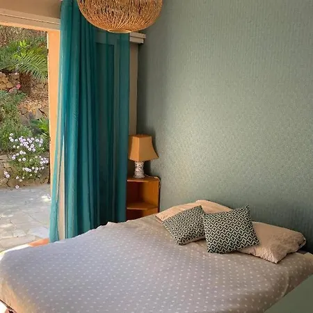 Maison 3 Chambres, Piscine Privee, 2km *