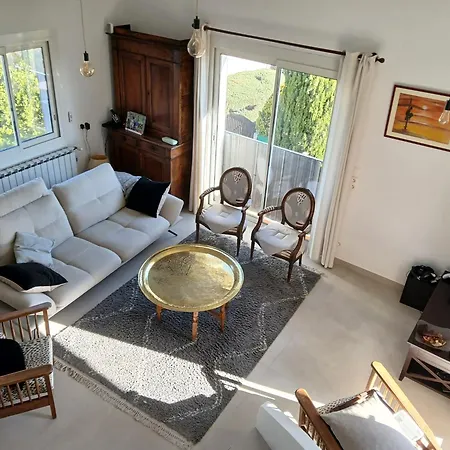 Semesterbostad Maison 3 Chambres, Piscine Privee, 2km Sanary-sur-Mer